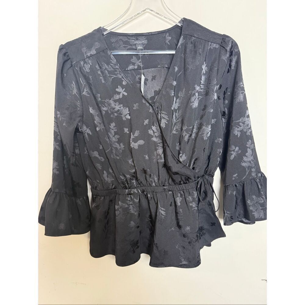 Ann Taylor Black Floral Jacquard Wrap Top Size M Elegant Peplum Silky Evening Bl